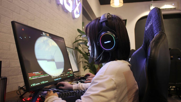 ESA: 48% of video game players are women
