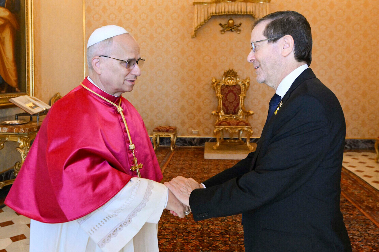 At Vatican meeting, Pope Leo and Israeli President Herzog urge hostage release, ceasefire