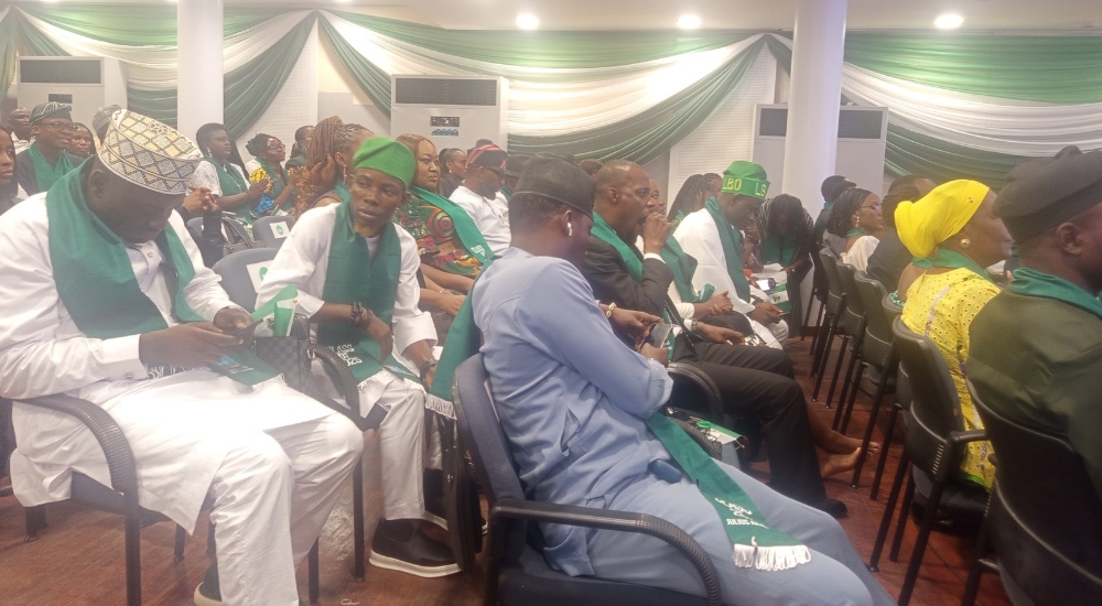 Aisha Yesufu, Morris Monye 260 Others Graduate From School Of Politics & Governance