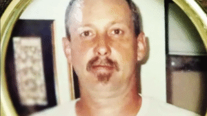 Albert Sturgill Jr: American man shot dead after flipping middle finger at Tennessee war memorial