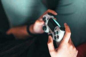 THE CONVERSATION: What is a “dopamine detox”? And do I need one?