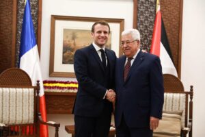 Macron, Abbas Meet in Paris to Discuss Gaza’s Future Post-Ceasefire