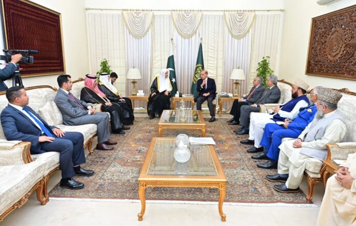 PM lauds Muslim World League’s role in portraying Islam’s true image