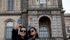 French police may nab Louvre thieves but unlikely to recover loot