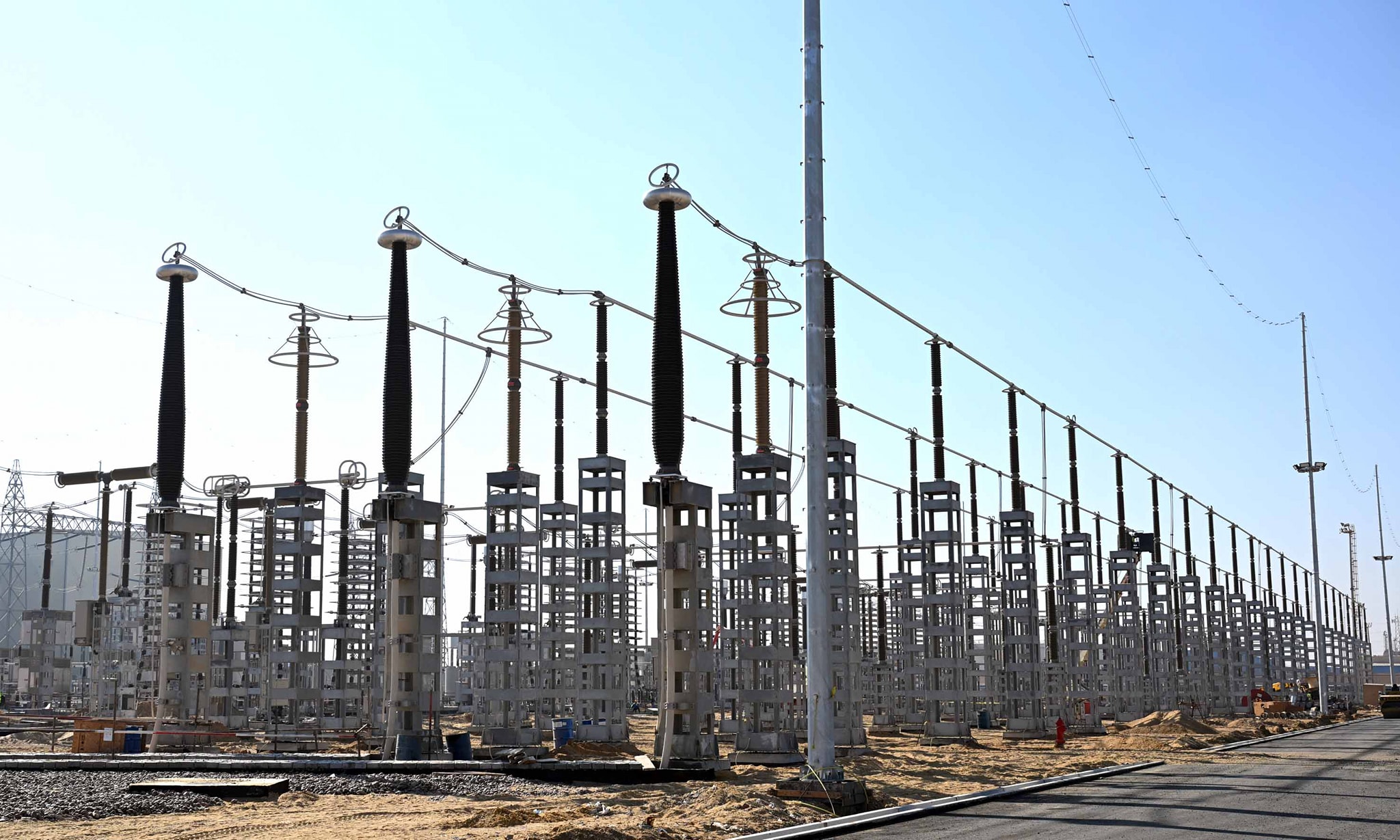 Madbouly urges completion of Egypt-Saudi power link’s second phase by April 2026