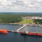 Russian Oil Keeps Flowing Despite U.S. and EU Pressure