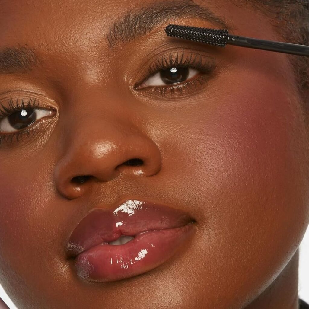 Mascara That Won’t Run, Smudge, or Flake, According to Amazon Shoppers