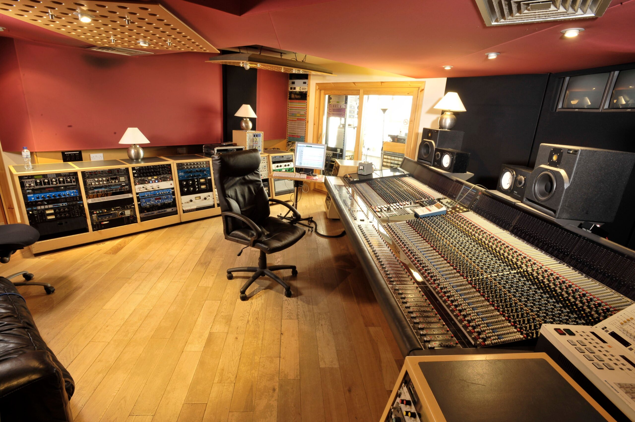 Major Labels Sign Licensing Deals With AI Music Company Klay