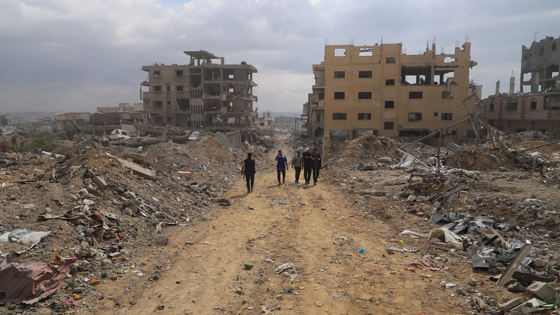 Fragile ceasefire in Gaza: Egypt’s intelligence chief visits Israel to advance peace process