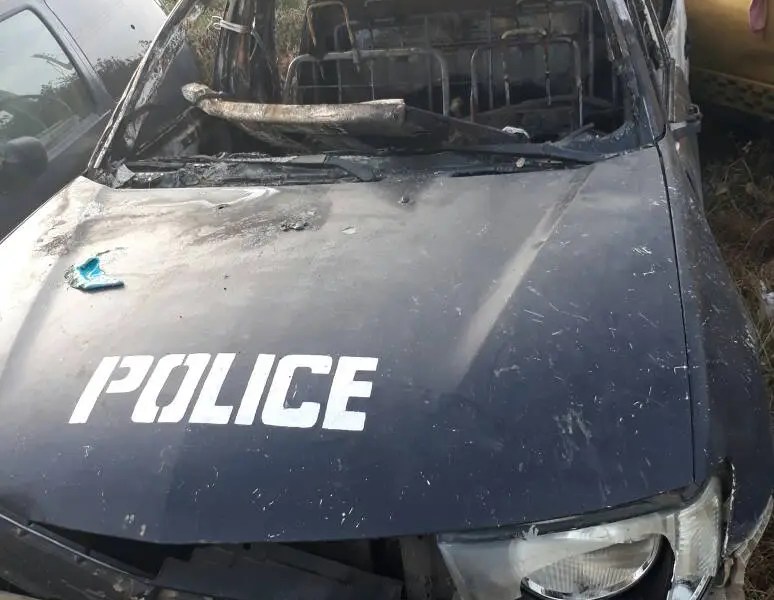 ISWAP terrorists gun down police officer, set patrol vehicles ablaze