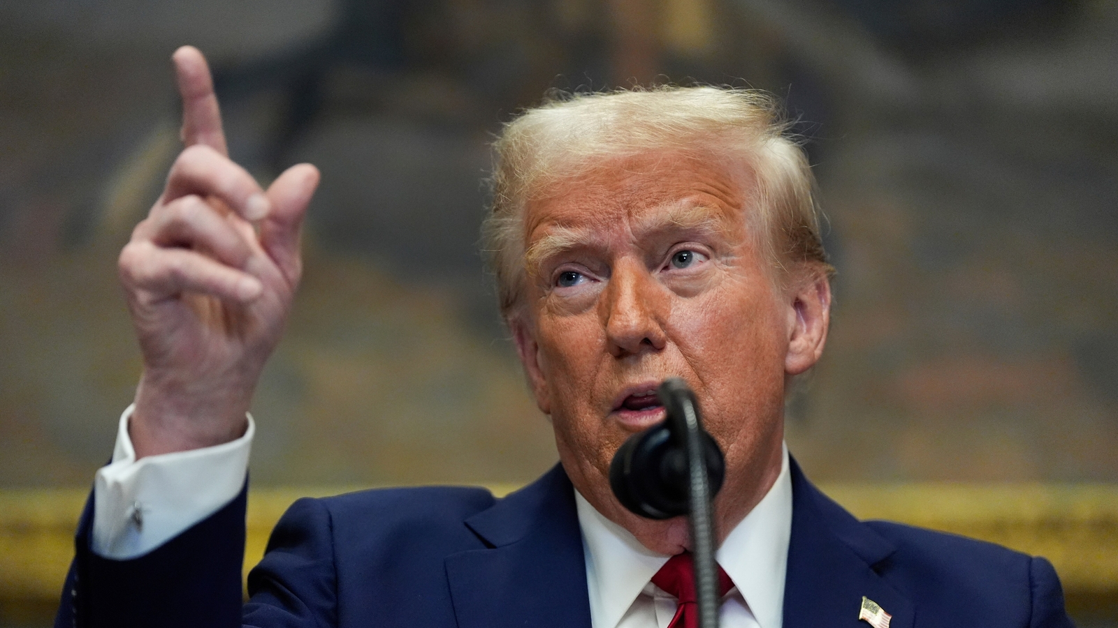 H1-B Visa: US influencer calls out ‘loopholes’ in Trump’s $100K fee after USCIS new update, sparks social media debate