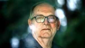 How one man dodged Alzheimer’s, plus ‘trans trend’ plunges at colleges