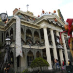 Disneyland Guest Dies After Haunted Mansion Ride