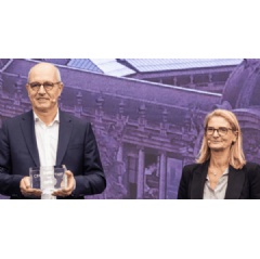 Google Cloud Honors Valeo CEO Christophe P�rillat for AI Leadership