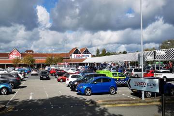 Supermarket shoppers given parking warning as expert says you are doing it wrong