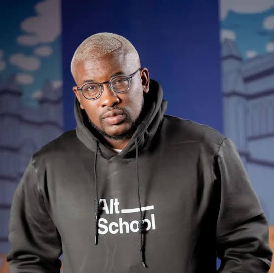 Nigerian OAP, Dotun Calls Out American Embassy In Nigeria For Letting His Ex-Wife Relocate To US With Their Children Without His Consent