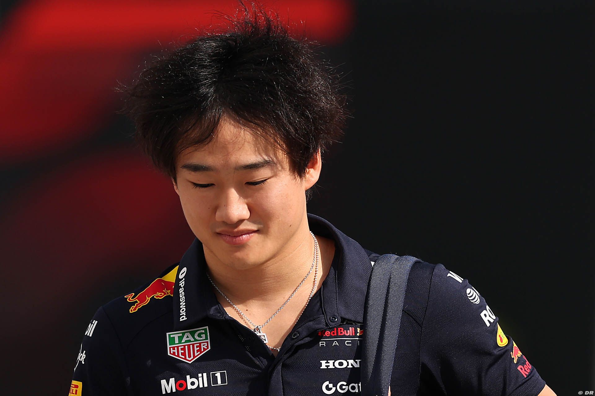 ‘Plein de gens sont au courant’ : Tsunoda a-t-il sous entendu que Hadjar va rejoindre Red Bull ?