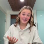 JoJo Siwa reveals she was rushed to the hospital with ‘excruciating pain’ just hours before performance