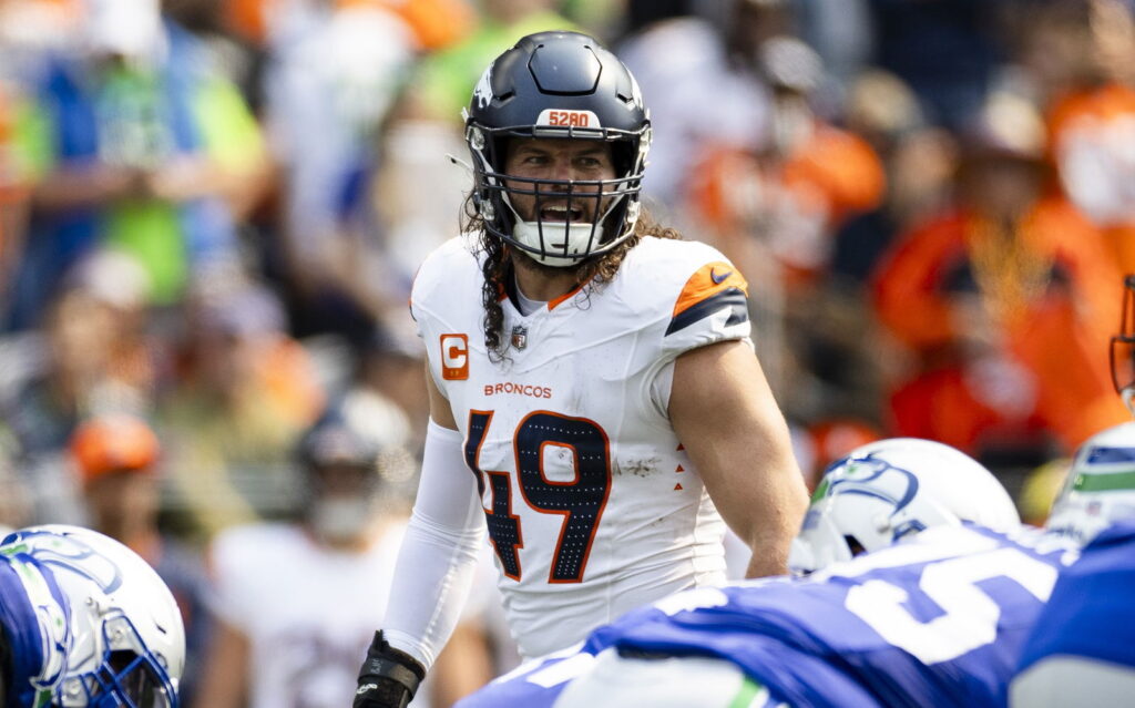 Former CFL LB Alex Singleton returns for NFL’s Denver Broncos three weeks after cancer surgery