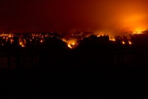 What America Can Learn from Its Largest Wildfire of the Year