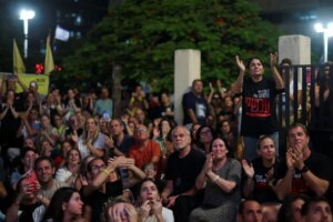 Who are the Israeli hostages set to be released by Hamas?