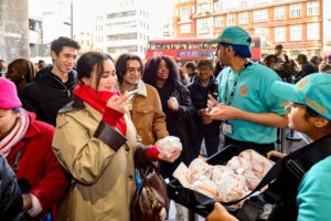 Londoners queue for 24 hours to win ‘lifetime’ of free Popeyes chicken meals