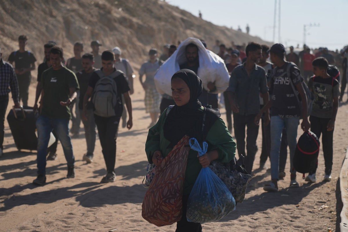 Gaza latest: Palestinians return to rubble of Gaza homes after ceasefire brings fragile calm