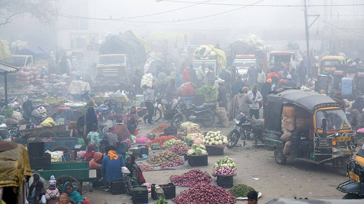 India’s Retail Inflation Climbs to 0.71% in Nov 2025 on Vegetable, Fuel Price Surge