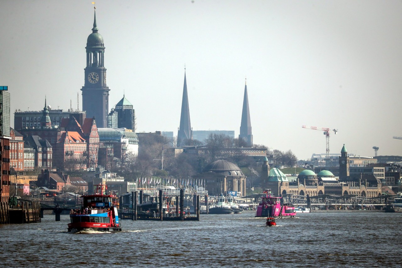 Newsdeck: Germany bans activist influencer group Muslim Interaktiv, raids properties