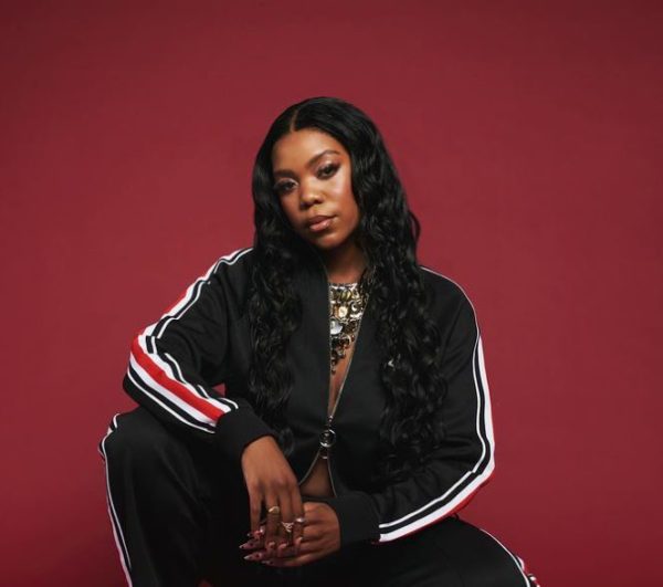 Elaine hits 1 million Spotify listeners for the first time