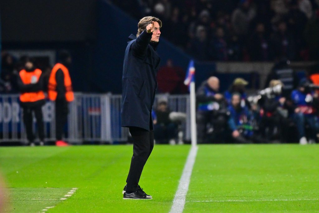 Spurs to rival Man United for Premier League star