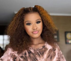 Babes Wodumo breaks down as she reads niece’s touching letter at Mampintsha’s grave