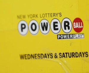 Powerball prize climbs to $1 billion after 40 winnerless drawings