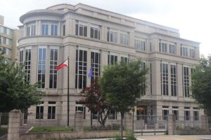 ‘Don’t panic, don’t renounce Philippines citizenship’