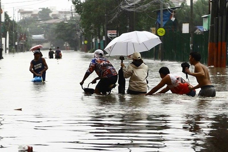 Senators deny getting kickbacks from flood projects