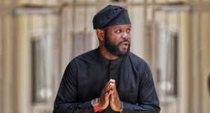 Soyinka Criticises  Seyi Tinubu’s ‘Excessive’ Security Escorts