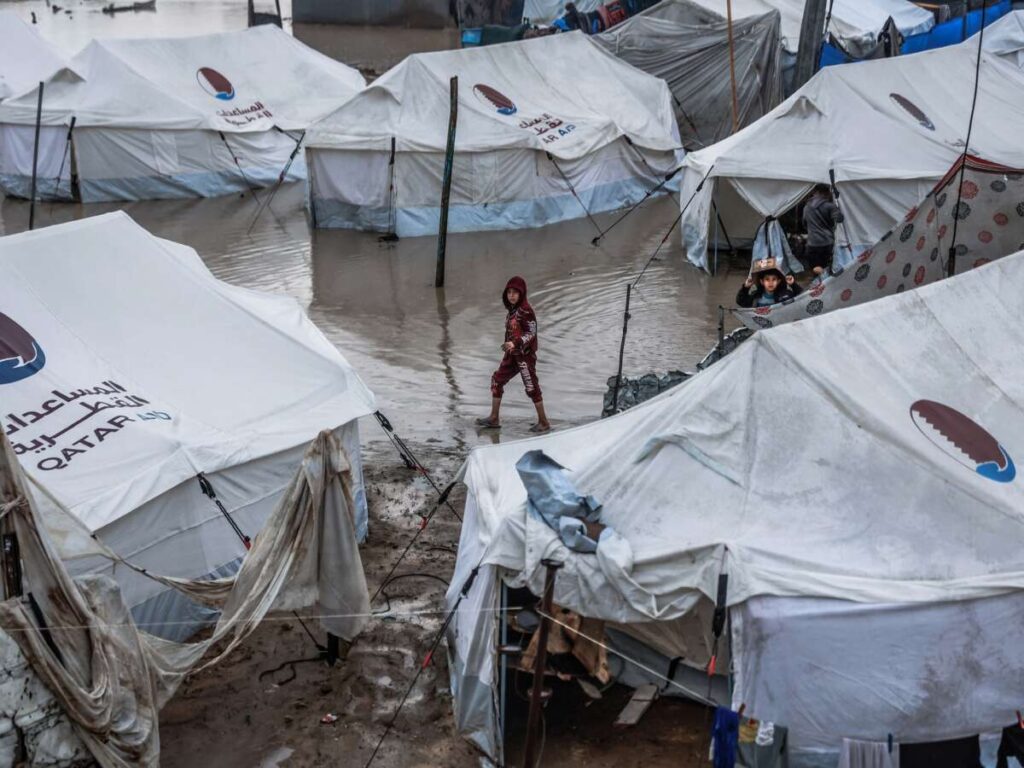 Israel Leaving Palestinians in Gaza to Freeze in Winter Storm, UN Expert Says