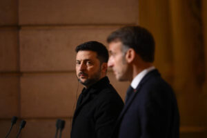 Zelensky to huddle with European leaders in London as Kremlin praises Trump’s new security strategy