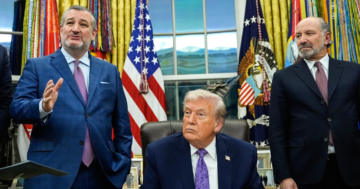 Trump signs executive order seeking to ban states from regulating AI companies