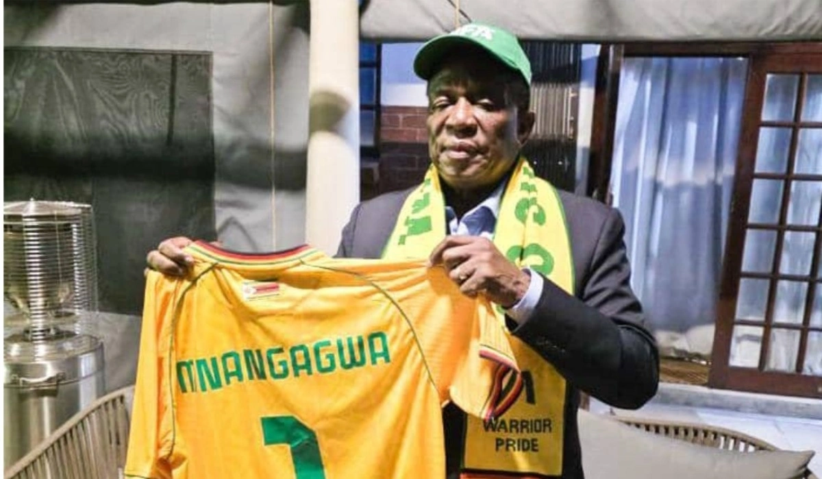 Pictures: ZIFA Gifts New Warriors AFCON Jersey to President Mnangagwa