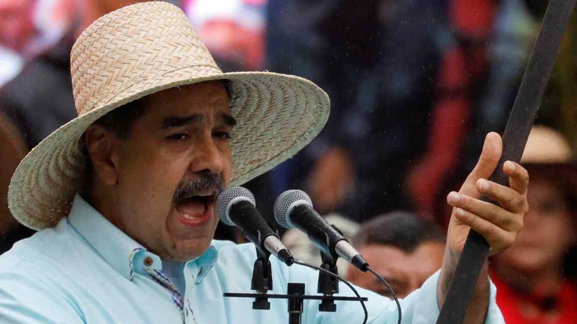 US coastguard boards tanker carrying Venezuelan oil in Caribbean