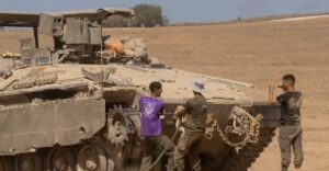 A few dozen Hamas fighters, trapped underground, could doom the Gaza ceasefire