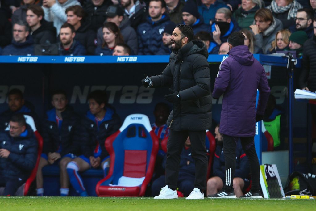 Man United step up interest in Greek midfielder