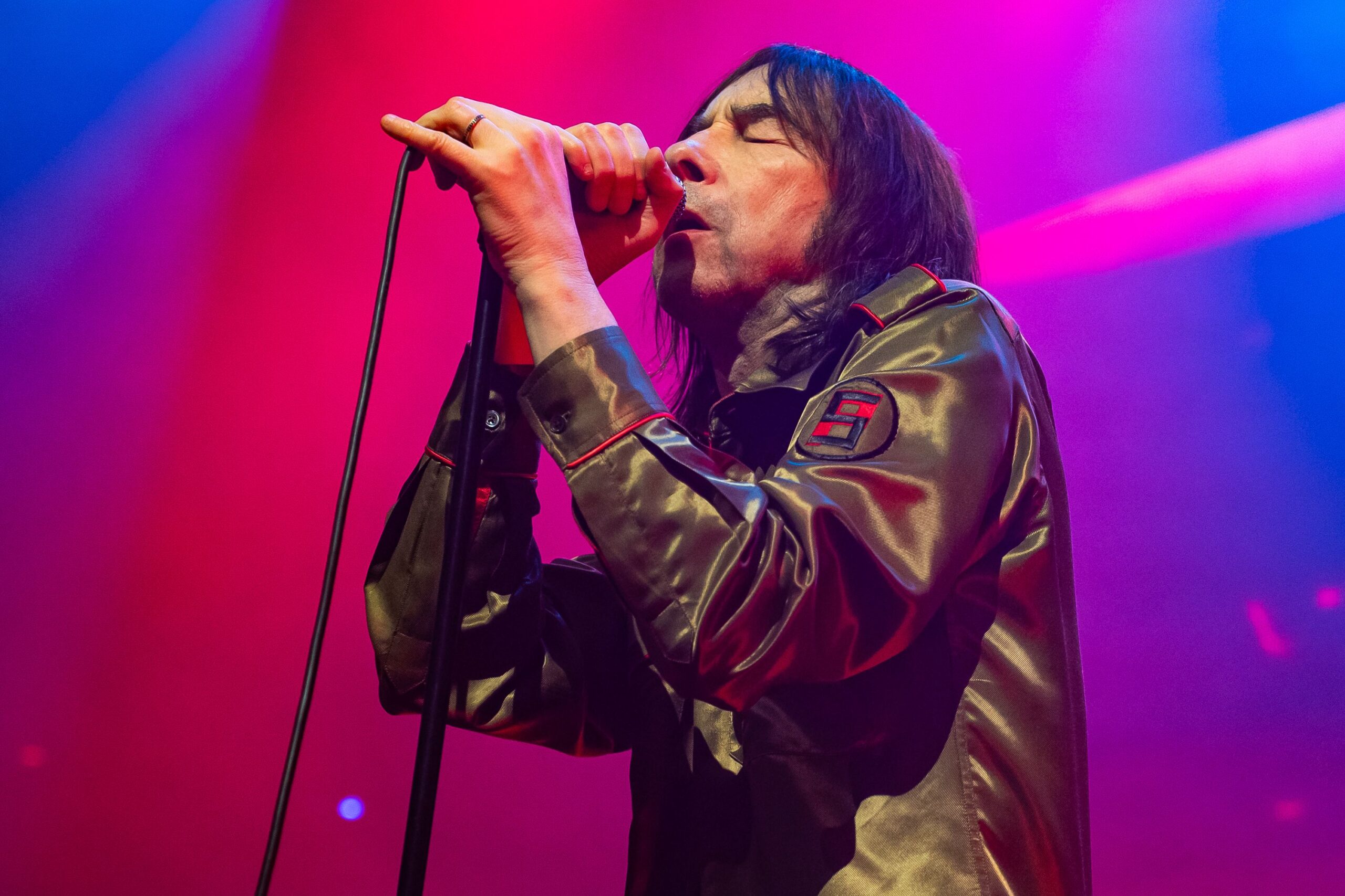 London Venue Apologizes After Primal Scream Display Star of David Entwined With Swastika