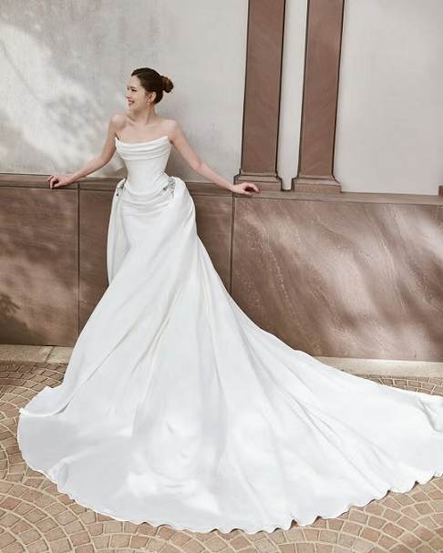 Roy Chiu and Tiffany Hsu Hold Wedding