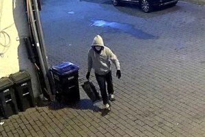 Virginia man faces charges of planting pipe bombs ahead of Capitol riot