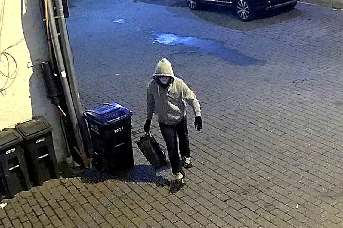 Virginia man faces charges of planting pipe bombs ahead of Capitol riot