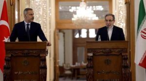 Iran, Turkiye agree to build key trade rail link