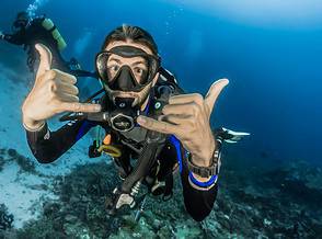 A New Study Is Looking Into How Scuba Diving Affects Mental Health