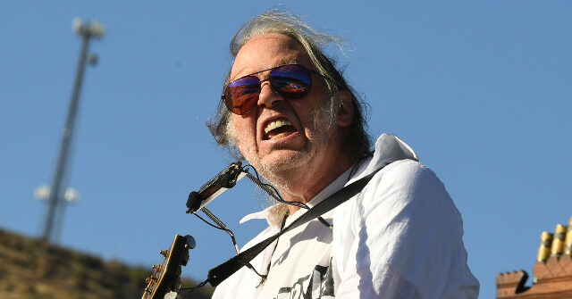 Neil Young Demands People ‘Rise Up’ amid Violent Attacks on ICE Agents: ‘Trump Is Destroying America’